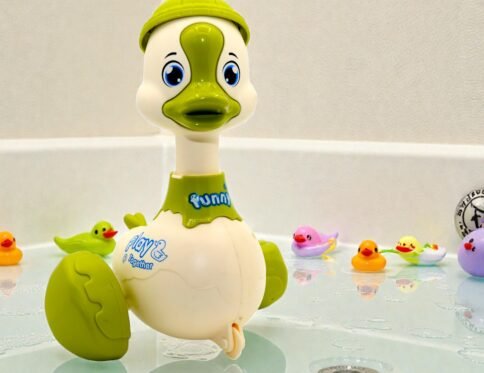 Press & Go Musical Duck Toy – Cute Floating Bath Toy with Interactive Movement & Sound for Toddlers