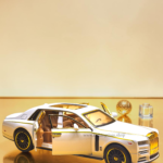 Kids 1:24 Rolls Royce Phantom Diecast Model Car