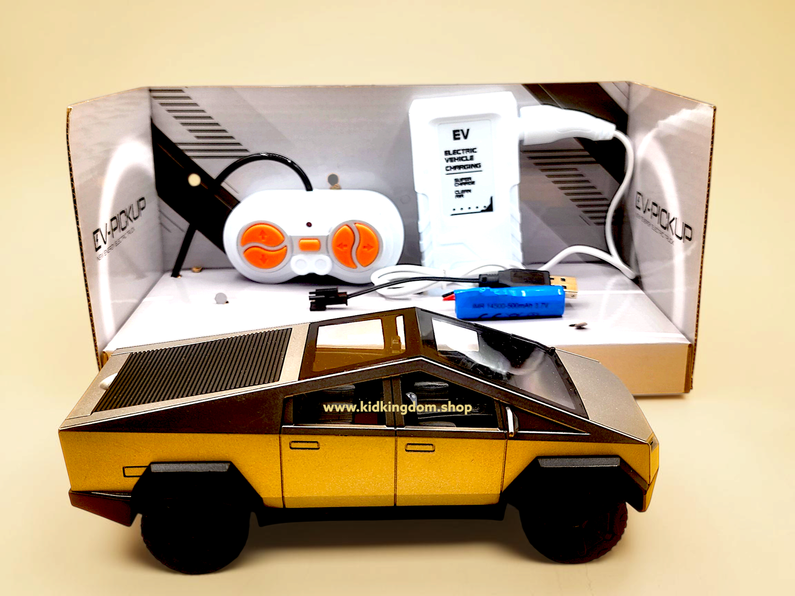 Fast rechargeable electric cyber remote control truck with charger and remote in box from Kid Kingdom