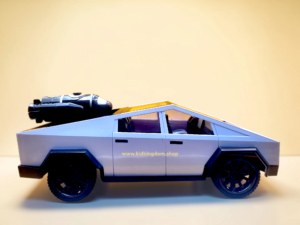20260831_234338 Remote control cyber truck emitting cool exhaust smoke and glowing lights for kids