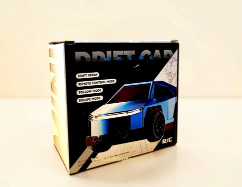 High-speed rechargeable metal cyber car paired with ergonomic blue wireless controller from Kid Kingdom
