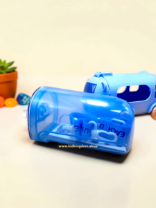 20260927_210940 Side view of playful bus water bottle featuring yellow rolling wheels and clear window panel